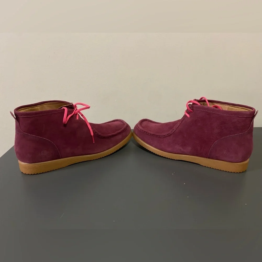 NWOT Hush Puppies Mens Bridgeport Wine Red Suede Chukka Boots US Size 13